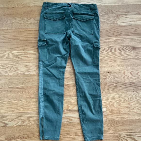 Vineyard Vines Garment Dyed Skinny Utility Pant (4) - Picture 8 of 14